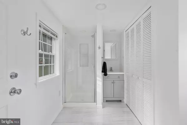 The Plains, VA 20198,4518 HIGHPOINT LN