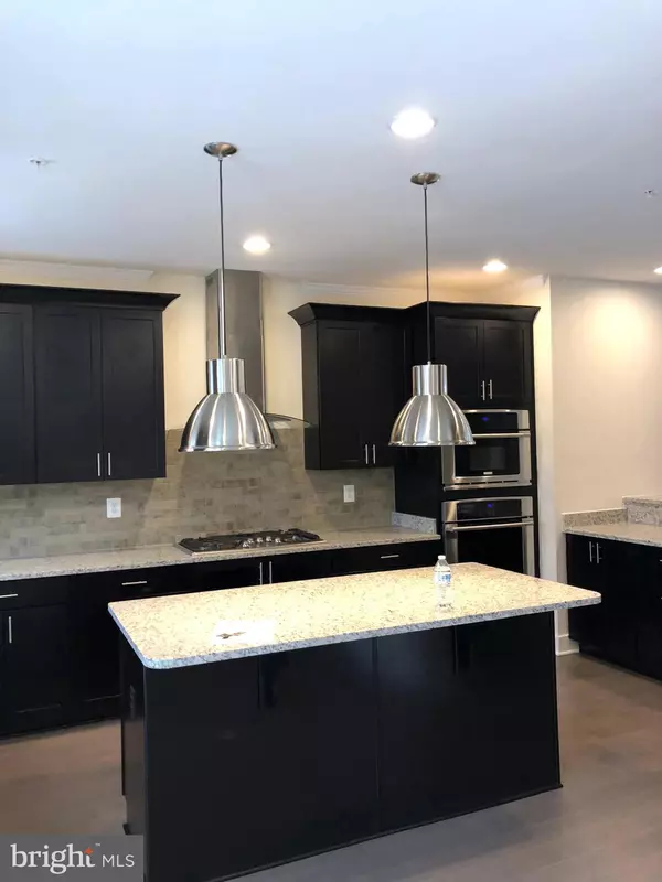 Clarksburg, MD 20871,177 GREEN POPLAR LOOP