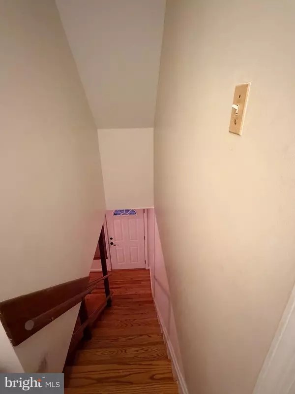 Hyattsville, MD 20783,10500 DEAKINS HALL DR