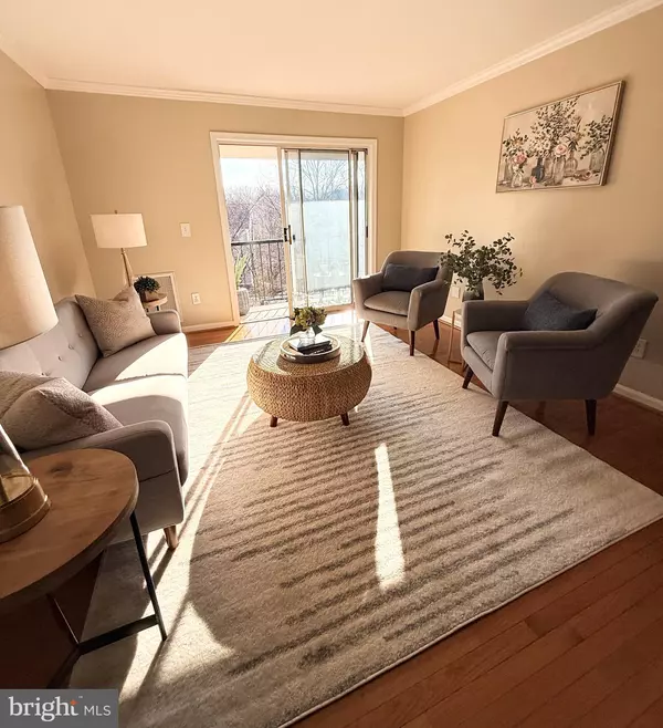 Centreville, VA 20121,14901 RYDELL RD #303