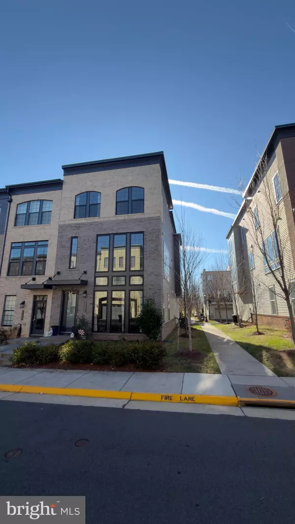 Brambleton, VA 20148,42299 PORTER RIDGE TER