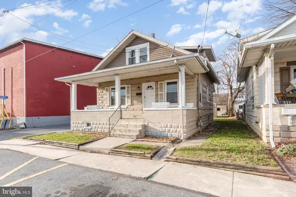 Lemoyne, PA 17043,721 HERMAN AVE