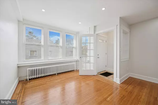 Philadelphia, PA 19138,7471 E TULPEHOCKEN ST