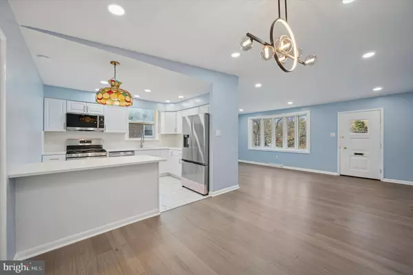 Jenkintown, PA 19046,555 WANAMAKER RD