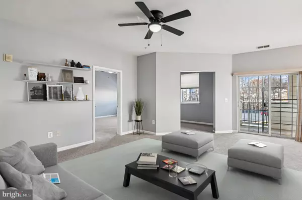 Gambrills, MD 21054,2605 CHAPEL LAKE DR #212