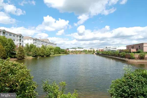 Gambrills, MD 21054,2605 CHAPEL LAKE DR #212