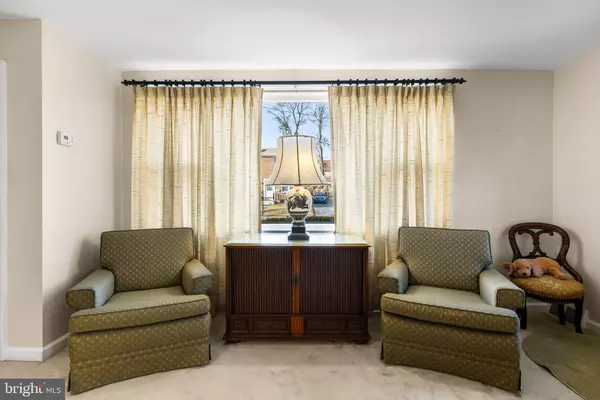 Crum Lynne, PA 19022,332 HOLLAND ST