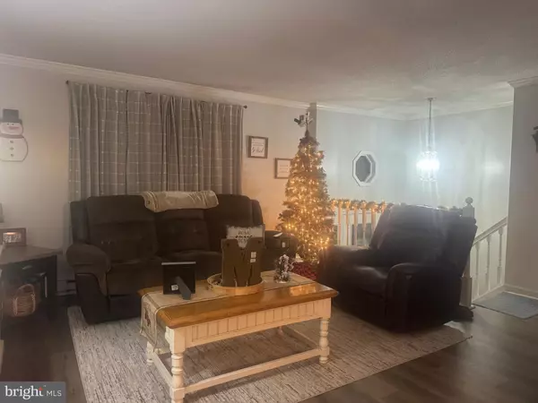 Martinsburg, WV 25404,38 YARROW CIR