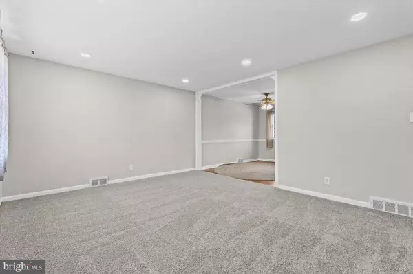 Mechanicsburg, PA 17055,303 BRANDY LN