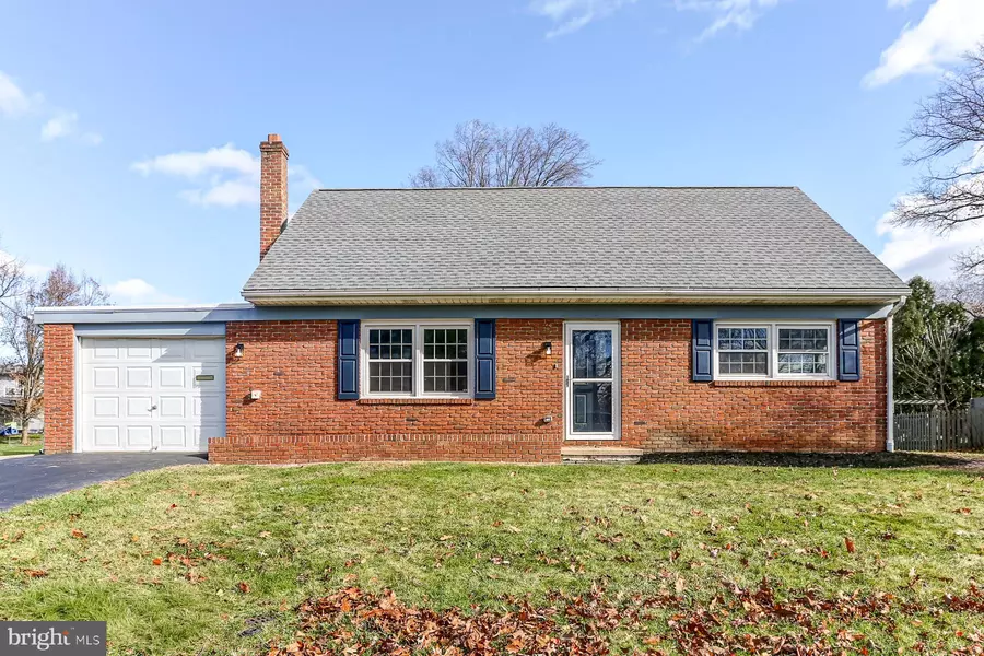 233 CARDINAL RD, Lititz, PA 17543