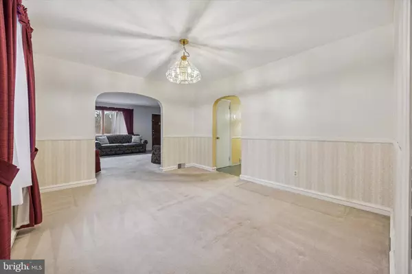 Hatboro, PA 19040,422 W MORELAND AVE