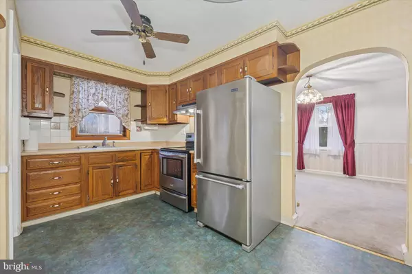 Hatboro, PA 19040,422 W MORELAND AVE