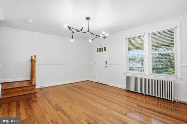 Washington, DC 20032,742 CONGRESS ST SE