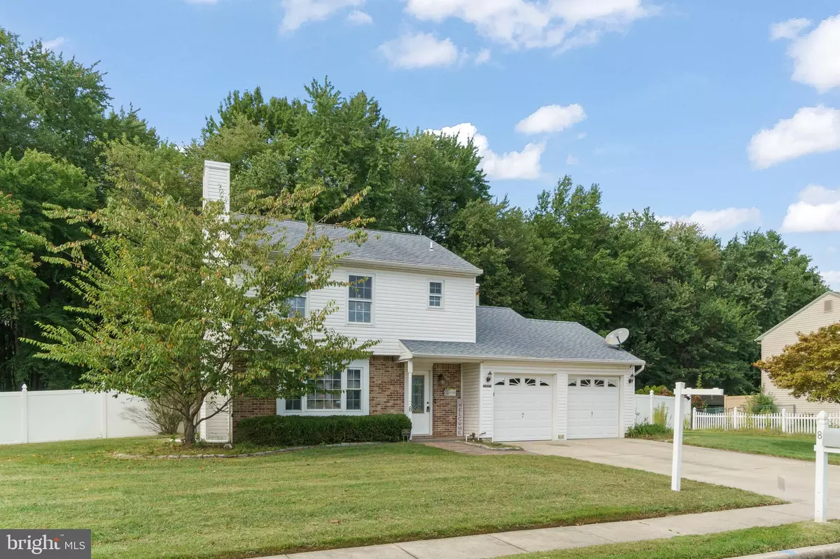 Burlington, NJ 08016,8 ORANGEWOOD LN