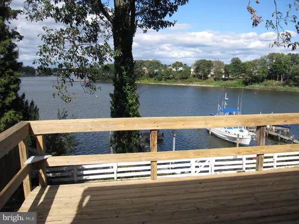 Pasadena, MD 21122,7580 BEACH DR