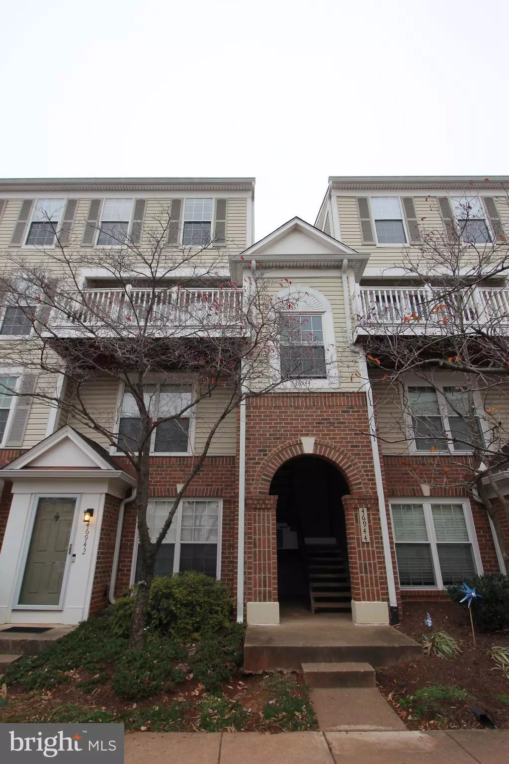 Sterling, VA 20164,46944 COURTYARD SQ #300