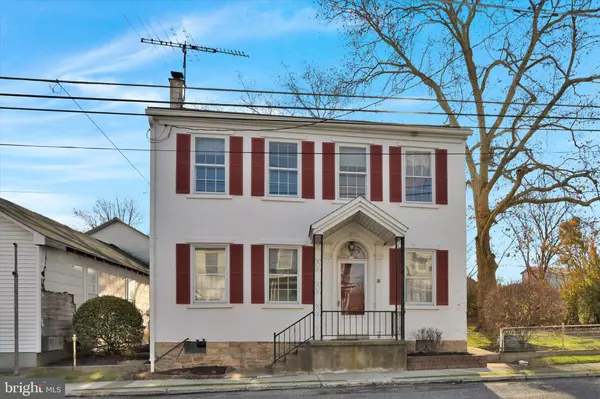38 MAIN ST, Bethel, PA 19507