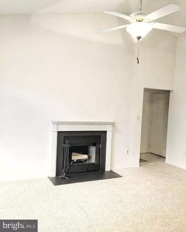 Falls Church, VA 22042,7759 NEW PROVIDENCE DR #37