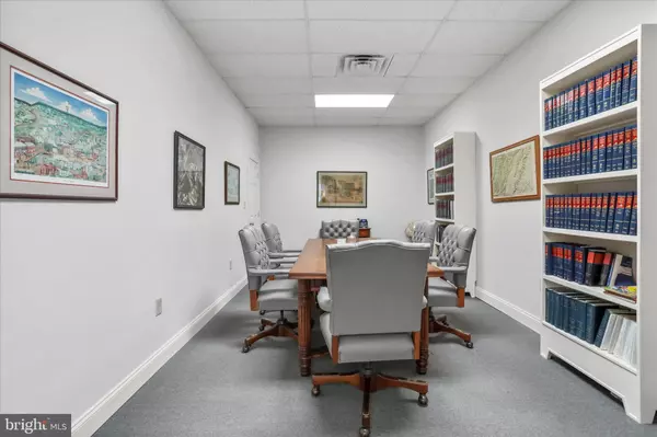 Strasburg, VA 22657,145 E KING ST