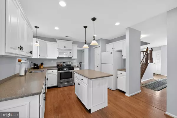 Voorhees, NJ 08043,25 COUNTRY LN