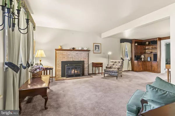 Indian Head, MD 20640,5225 INDIAN HEAD HWY