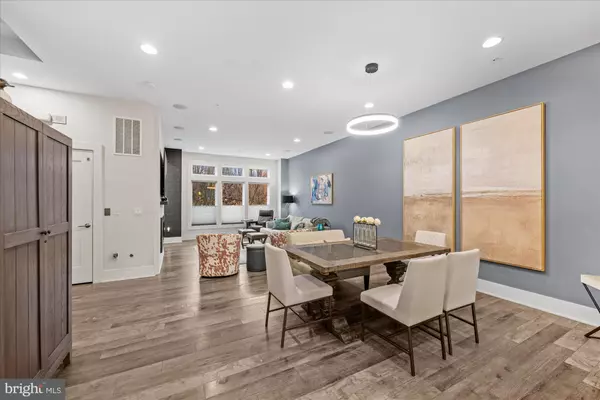 Bethesda, MD 20814,406 BARLOW PL