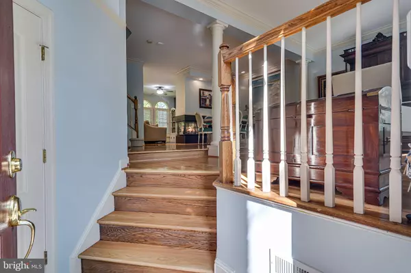 Falls Church, VA 22046,150 REES PL