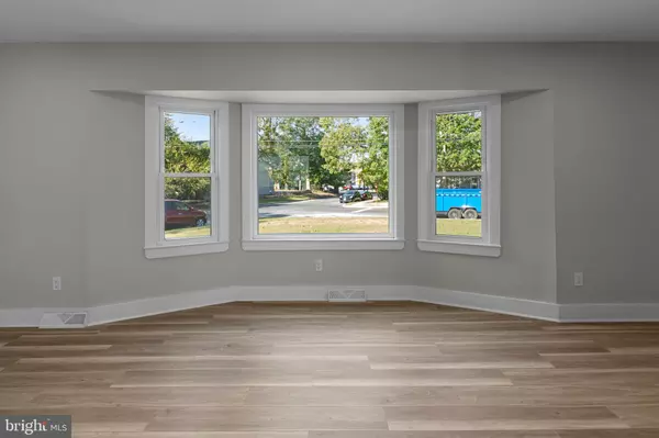 Somers Point, NJ 08244,116 W OCEAN AVE