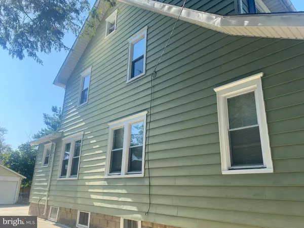 Haddonfield, NJ 08033,252 RHOADS AVE #2