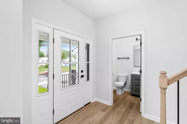 Hamilton, NJ 08619,238 MCADOO AVENUE