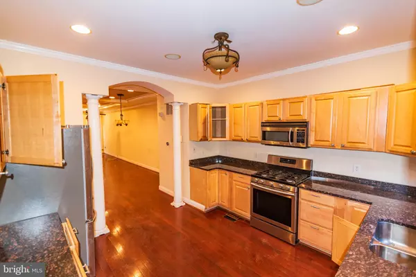 Baltimore, MD 21224,212 N LUZERNE AVE