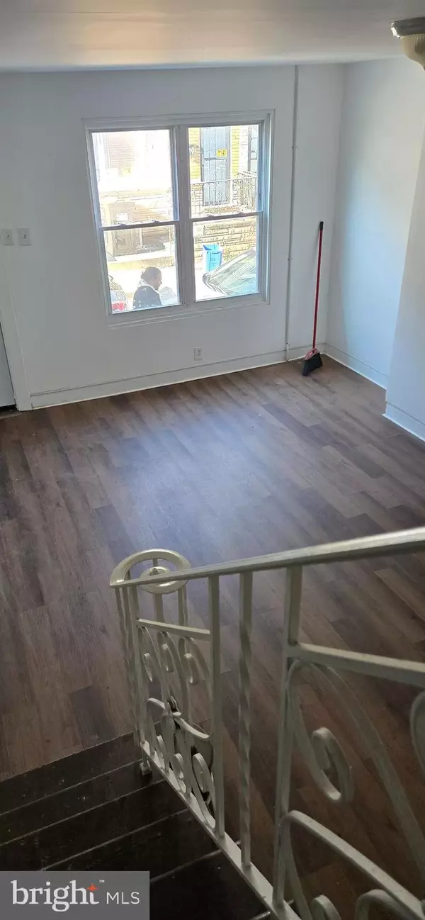 Philadelphia, PA 19145,1609 S LECOUNT ST