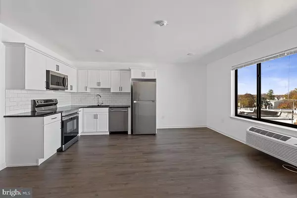 Philadelphia, PA 19128,404 FOUNTAIN ST #408