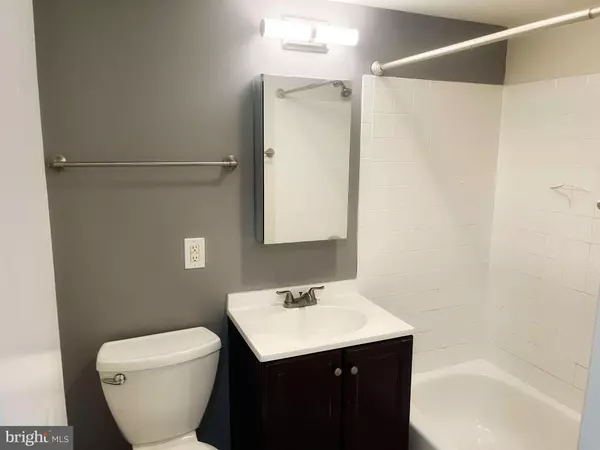 Washington, DC 20020,2656 BOWEN RD SE #402