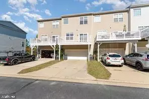 Haymarket, VA 20169,15886 MACKENZIE MANOR DR