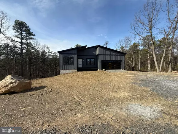 Hedgesville, WV 25427,231 SACHEM HL