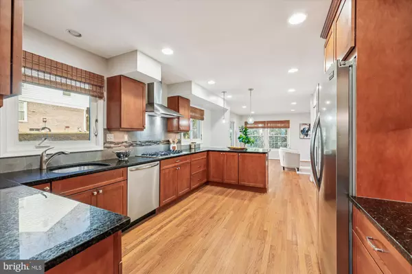 Potomac, MD 20854,8701 SLEEPY HOLLOW LN