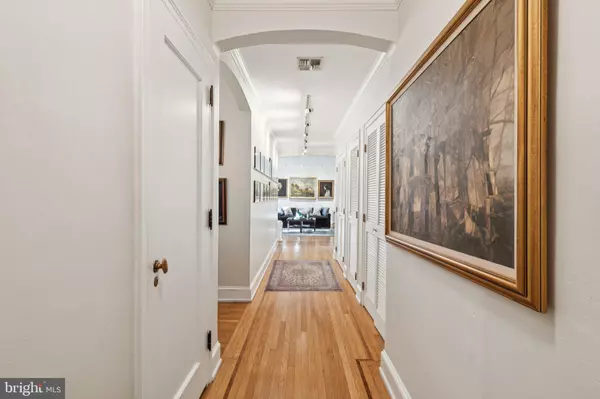 Philadelphia, PA 19103,1901 WALNUT ST #11E