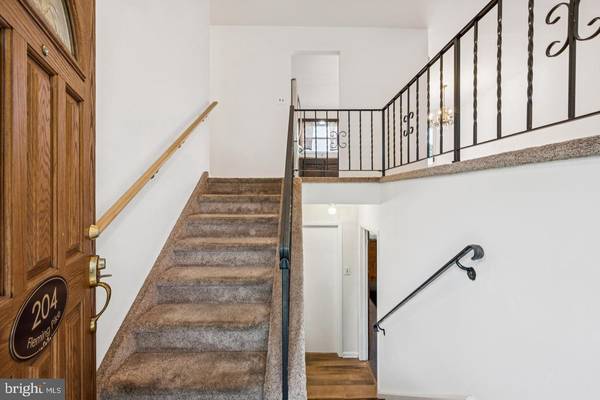 Hammonton, NJ 08037,204 E FLEMING PIKE