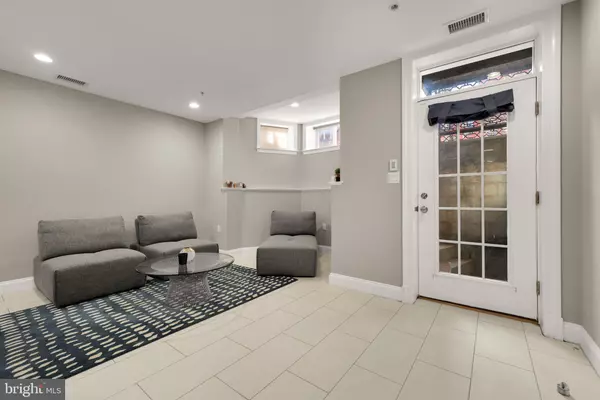 Washington, DC 20001,1135 6TH ST NW #1