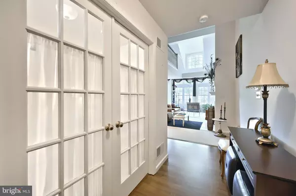 York, PA 17402,115 N FOUNTAIN DR #9