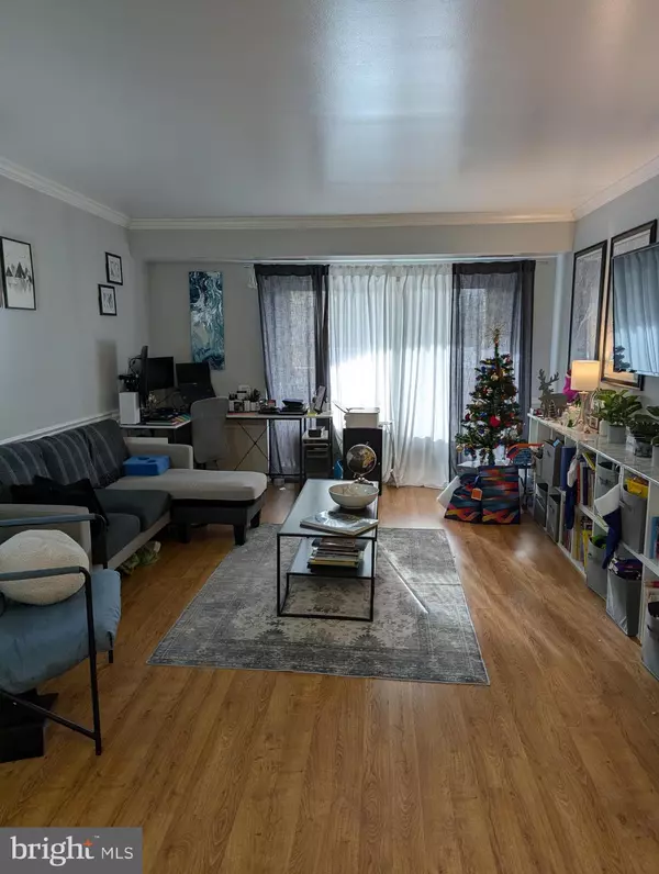 Burke, VA 22015,5940 COVE LANDING RD #304