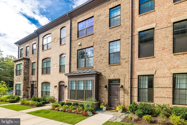 Fairfax, VA 22033,4418 FAIR LAKES CT