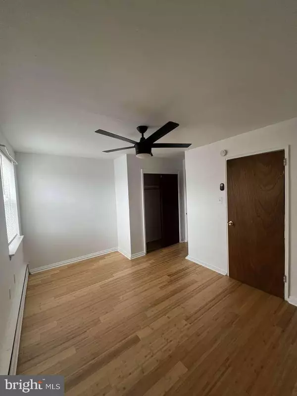 Philadelphia, PA 19120,234-38 W ROOSEVELT BLVD #1