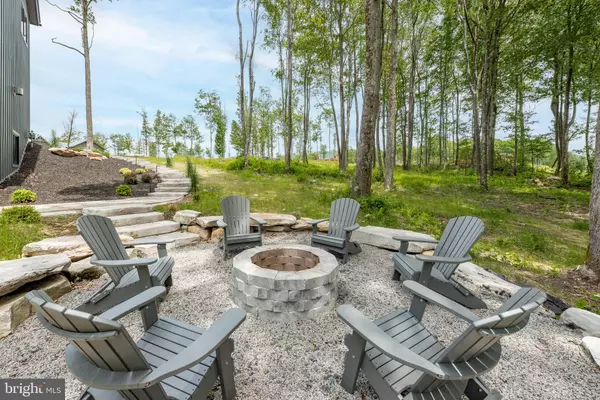 Mc Henry, MD 21541,14 SUMMER CAMP LN