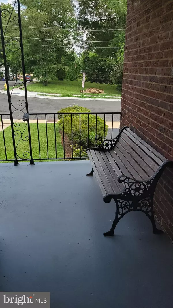 Arlington, VA 22205,2250 N QUANTICO ST