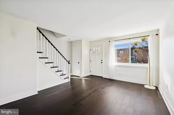 Philadelphia, PA 19128,217 OVERLOOK RD