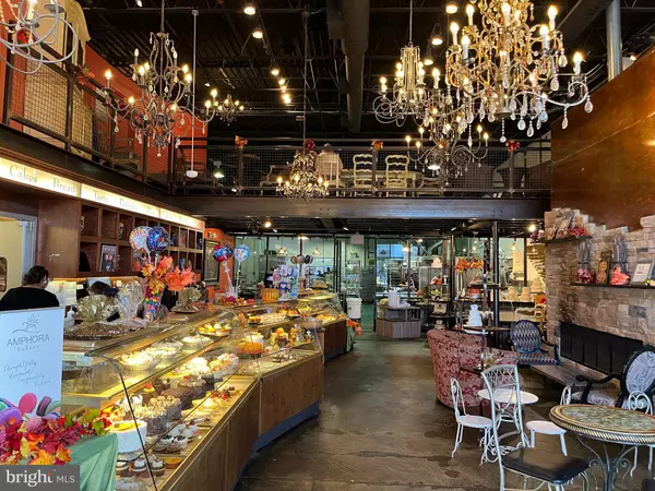 Herndon, VA 20170,294 & 276 SUNSET PARK DR #11 & 12