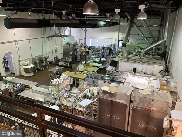 Herndon, VA 20170,294 & 276 SUNSET PARK DR #11 & 12