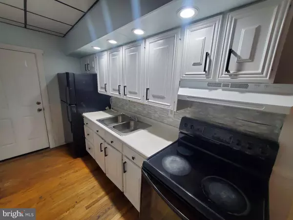 Reading, PA 19602,423 CHAPEL TC